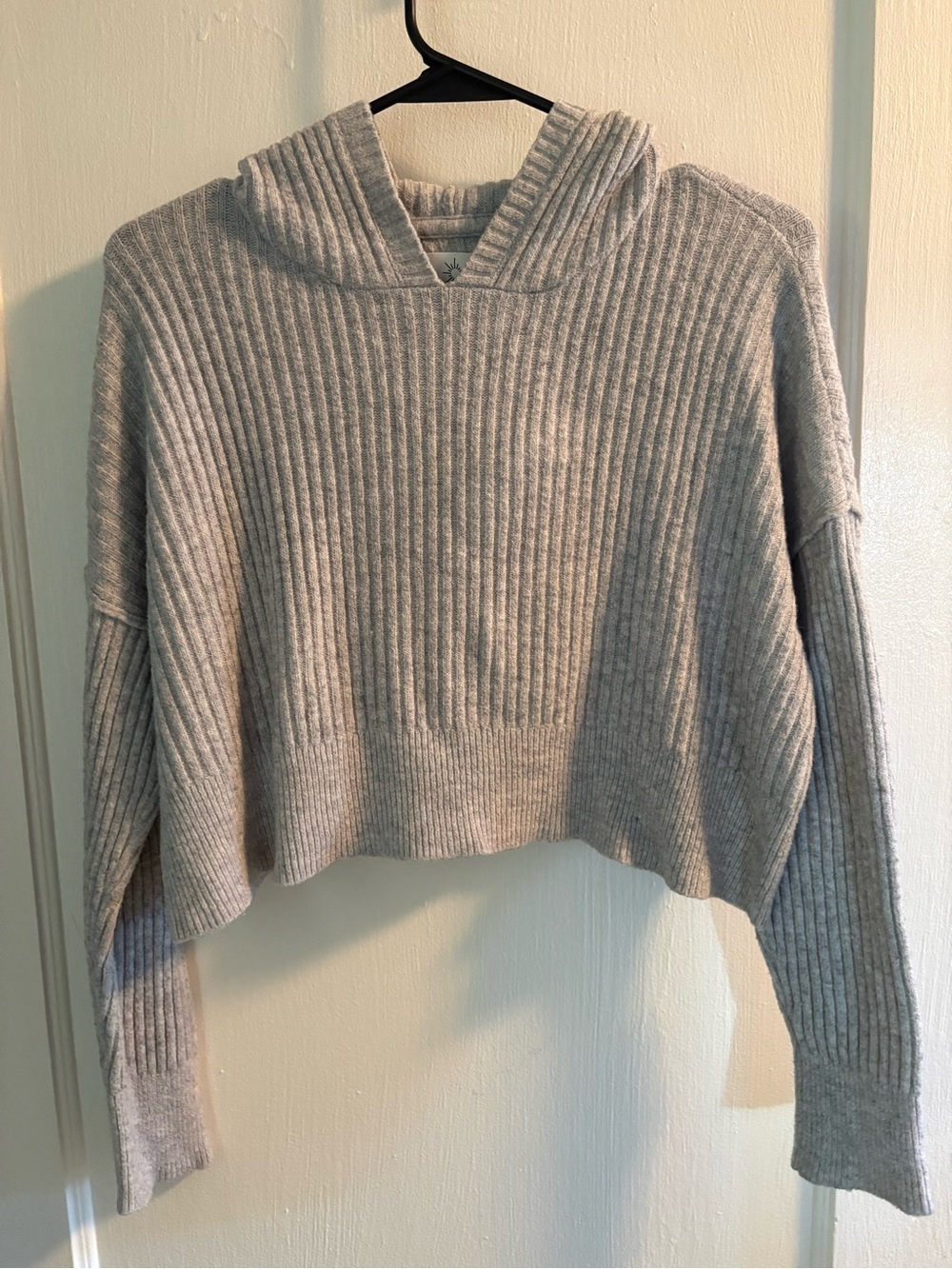 aerie Light Gray Ribbed Cropped Hooded Sweater